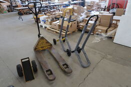 Chair trolleys, pallet lifts and plate dogs