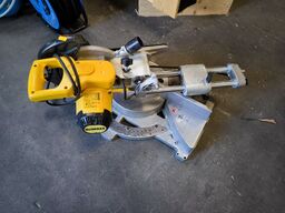 Kap/geringssav DEWALT DW712N