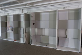 3 stk. butiksinventar uden indhold
