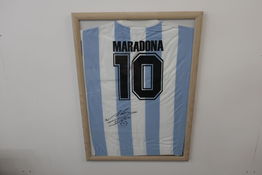 Signeret landsholdstrøje "Diego Maradona" inkl. certifikat