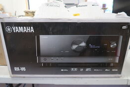 Surround receiver YAMAHA RX-V6