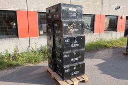 10 stk. cases til vinglas, festivalgrej m.v.