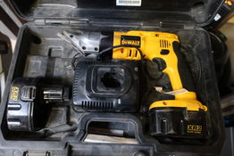 Akku pladesaks DEWALT DW941 med 2 stk. batterier og lader