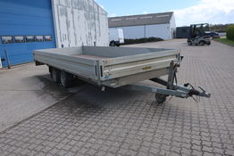 Trailer HUMBAUR 305121