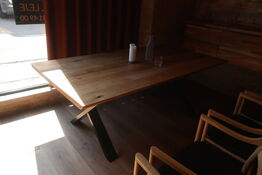 Spisebord MANI PINE