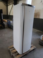 Køleskab AEG RKE64022DW