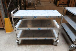 Kørebord 600x1100mm m/vulst og kørebøjle m/over og 2 underhylder