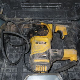 Værktøjsauktion - Vejle - DEWALT, MAKITA, MILWAUKEE, HILTI