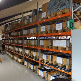 CNC Products ApS *Del 1 - DOOSAN - HAAS - HYUNDAI - Fræsere - Bearbejdningscentre - M.v.*