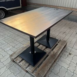 Storkøkken & Café *Espressomaskiner, opvasketunnel, inventar m.v.*