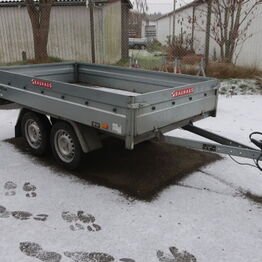 Møllers Tømrer- og Snedkerfirma ApS *Eltruck, trailere, elværktøj m.v.*