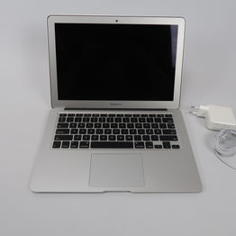 Apple Macbooks