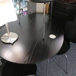 Flyttesalg K.B. Olsen - Designmøbler