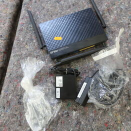 Returvarer fra netbutik *Køkkenudstyr, Elektronik & IT m.v.*