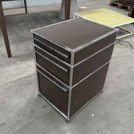 TSG Ejendomme *MOLTENI&C - Spisebord - Terrasebord*