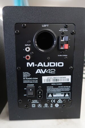 2 stk. Studiomonitors M-AUDIO AV-42