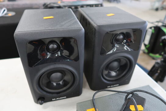 2 stk. Studiomonitors M-AUDIO AV-42