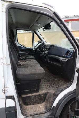 Varebil IVECO 35C16 2.3d