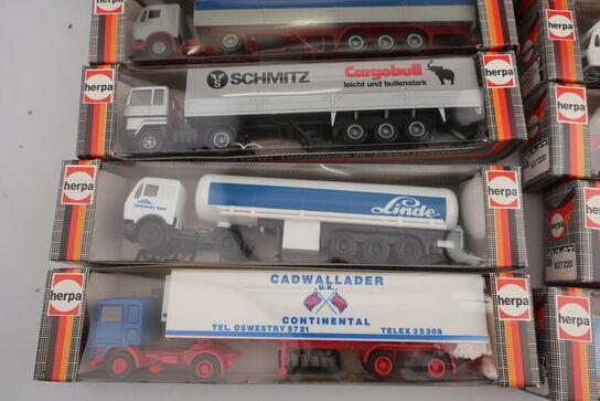 10 stk. modellastbiler HERPA 837220, 811110, 839000, 818500 m.fl.