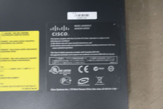 3 stk. firewall samt switch CISCO