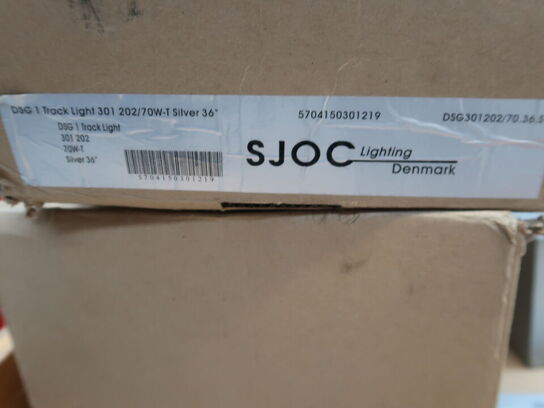 SJOC 70w metalhalogen, adaptor til Global 3F lysskinner, silver 36° + kasse med ekstra lyskilder (20 stk. spot)