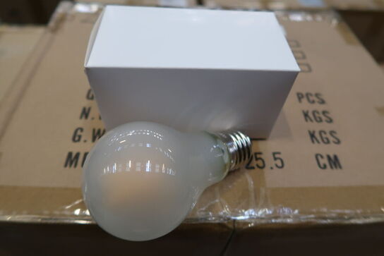 75 stk. LED pærer E27 6W