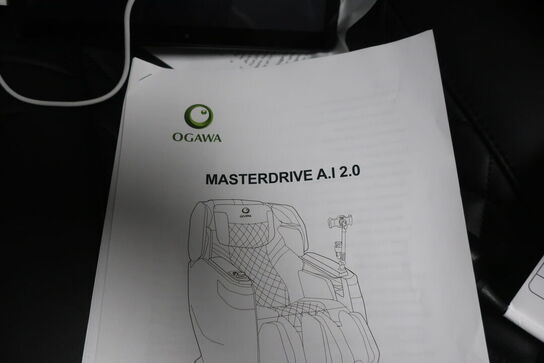 Massagestol OGAWA MASTER DRIVE AI 2.0 OG7598X med tablet og alt udstyr