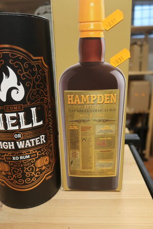 2 fl. Rom HAMPDEN Pure Single Jamaican