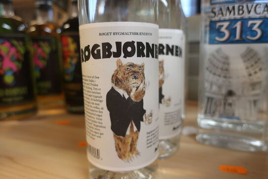 4 fl. Brændevin RØGBJØRNEN