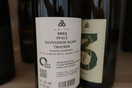 7 fl. Hvidvin LEITZ Eins Zwei Dry Sauvignon Blanc 2023