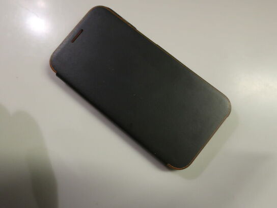 Smartphone SAMSUNG Galaxy A3 (bemærk skader)