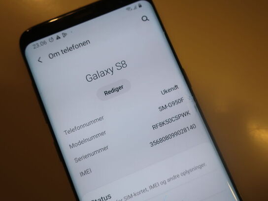 Smartphone SAMSUNG Galaxy S8 (bemærk skader)