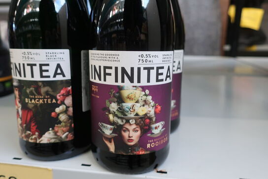 8 fl. Sparkling te INFINITEA 