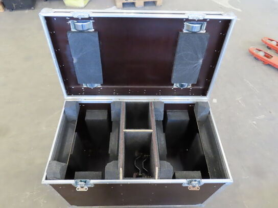 6 stk. Movingheads inkl. Flightcases