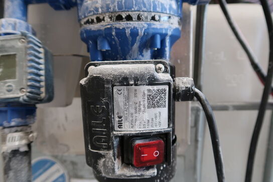 Tank med AD-Blue samt pumpe AILE Urea AC Pump ALP35L-230