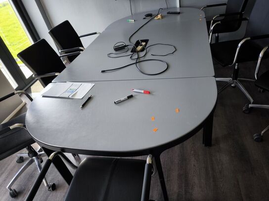 Konferencebord samt 7 stk. konferencestole