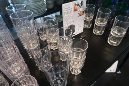 Plastkopper, plastglas, køletasker m.m.