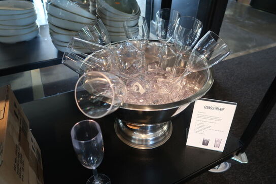 Plastkopper, plastglas, køletasker m.m.