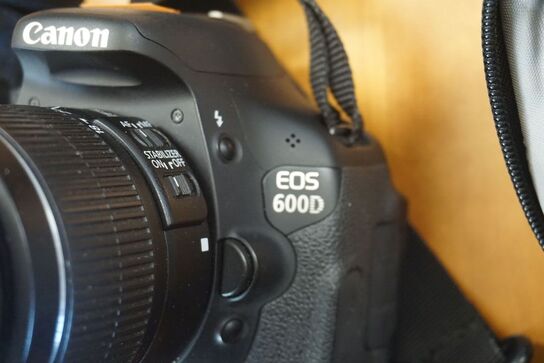 Kamera CANON EOS 600D 
