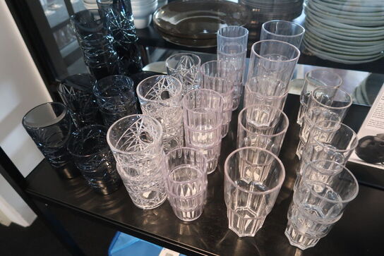 Plastkopper, plastglas, køletasker m.m.