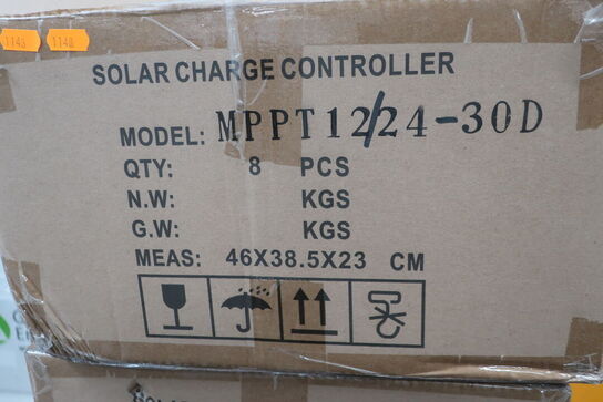 8 stk. chargecontroller GREEN ENERGY MPPT12/24-30D