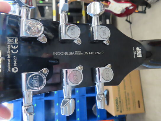 Guitar LTD VIPER-50 inkl. Stativ