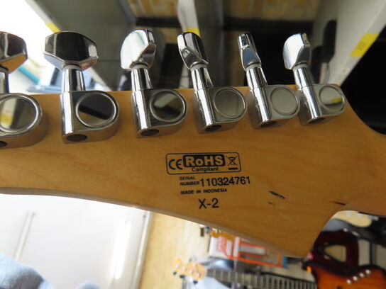 Guitar CORT X2 inkl. Stativ