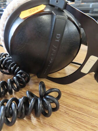 Høretelefoner - BEYERDYNAMIC DT 770 PRO