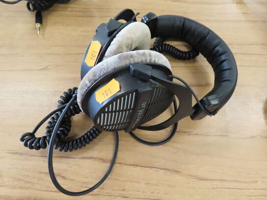 Høretelefoner - BEYERDYNAMIC DT 990 PRO