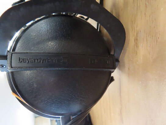 Høretelefoner - BEYERDYNAMIC DT 770 PRO