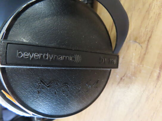 Høretelefoner - BEYERDYNAMIC DT 770 PRO