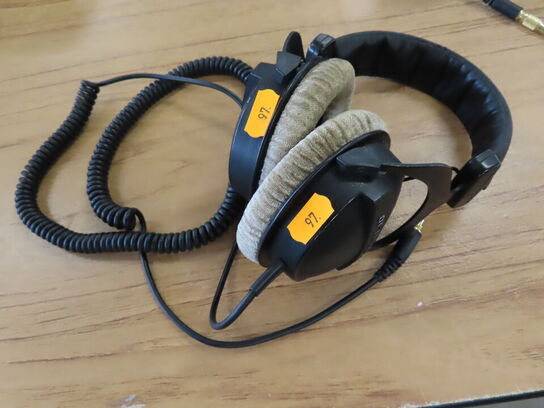 Høretelefoner - BEYERDYNAMIC DT 770 PRO