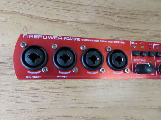 Lydkort - BEHRINGER FIREPOWER FCA1616