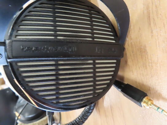 Høretelefoner - BEYERDYNAMIC DT 990 PRO